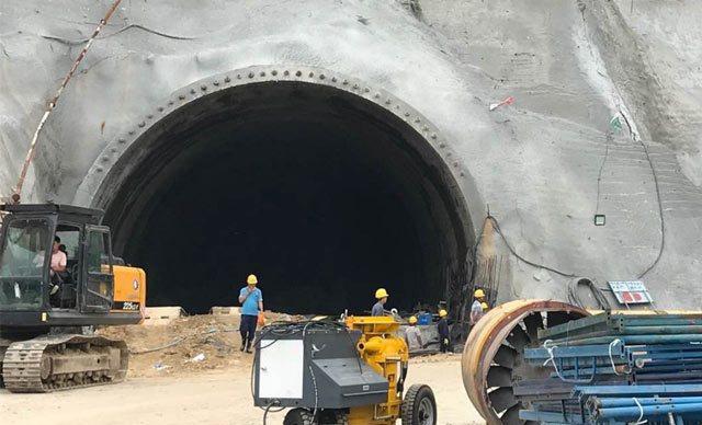 隧道混凝土湿喷机在隧道初期支护施工中具有重要的作用